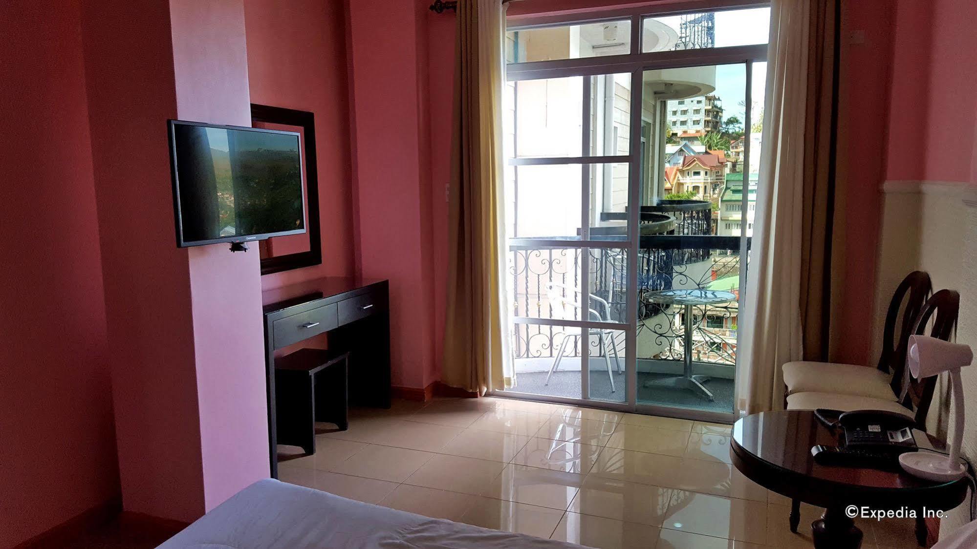 Oyo 219 Nyc Manhattan Suites Baguio City Bagian luar foto